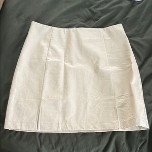 Elegant White Textured Skirt